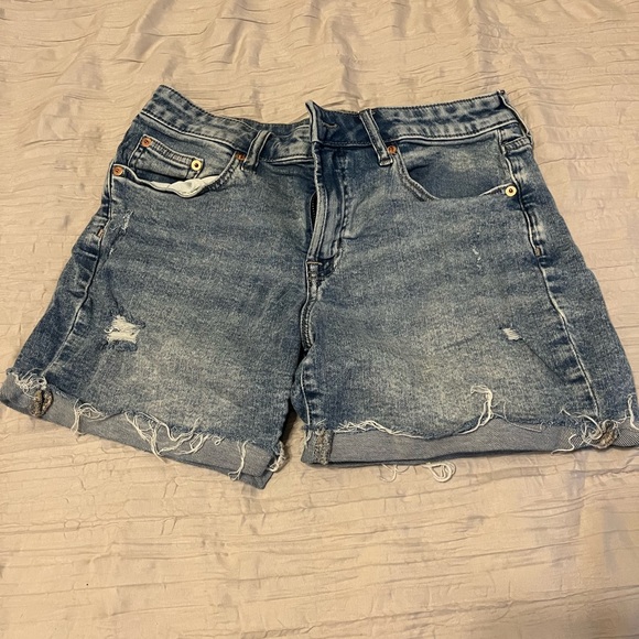 Gap Jean shorts size 27 - Picture 2 of 2